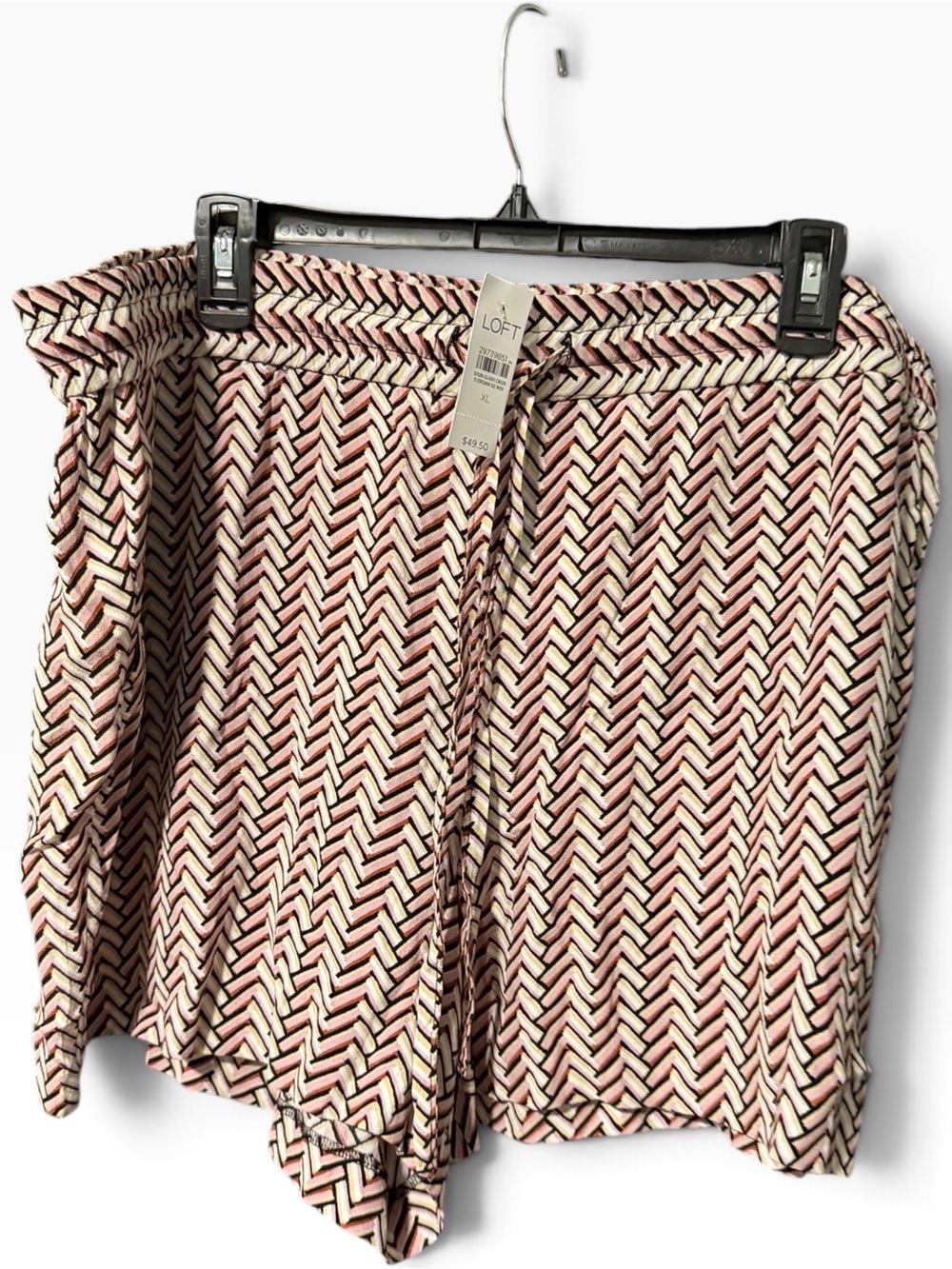 Loft Chevron Pull On Shorts NWT Pink Tan Size XL